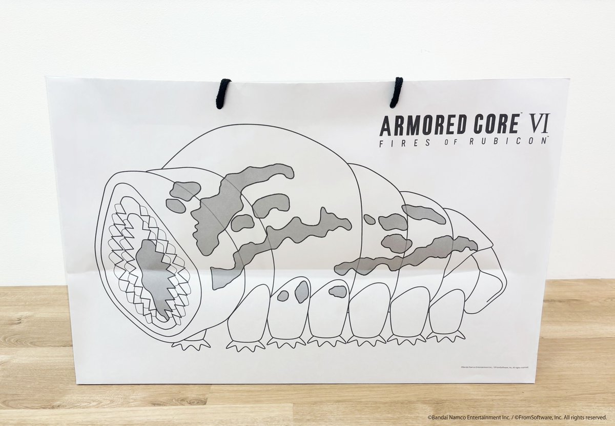 Meet_To_Market's tweet image. 📢新商品紹介！

ARMORED CORE VIミールワームぬいぐるみ（大）をピックアップ

ボディはデフォルメながら作中のシルエットを忠実に再現し、指先まで肉厚のある仕上がりです。

しっとりとした手触りの良い生地ともちもちの弾力性で、抱き枕としても最適です。…