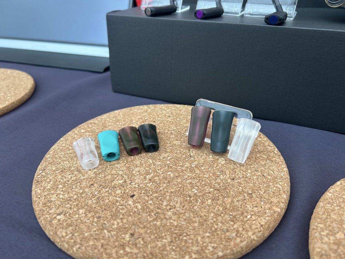 リヴァイブさんファンネルnewカラー！ プロトのハンドルノブ