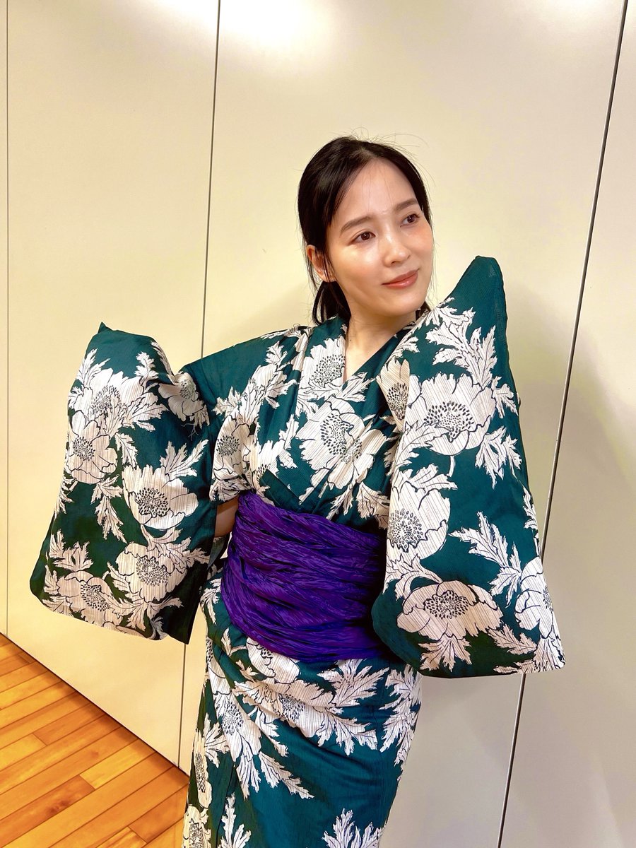 奈津子 / 家電女優 (@natsuko_twins) / Highlights / X