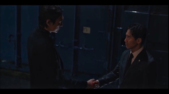 วันๆ เคะแก่ชันเจอพวกเมะหมายุ 2 ประเภทค่ะ
1. เมะคุณหนูบ้านรวย ผุ้ดีตีนแดง เอาแต่ใจ โบ้ก้โบ้สุด รักเค้าจนคุกเข่าร้องไห้ฮือๆ บอกผมจะลงนรกแทนคุณเองฮับ
2. เมะหมาบ้าประสาทเสีย กักขฬะเกเร นิสัยเสีย พูดจาปากร้าย ฮีรักแรงเกลียดแรง ทรงนี้ไม่ลงนรกแทนแต่ฮีบอกเคะแก่ชันว่าไปลงนรกกับผมไหมครับ