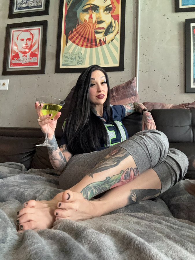 Satanatrix tweet media