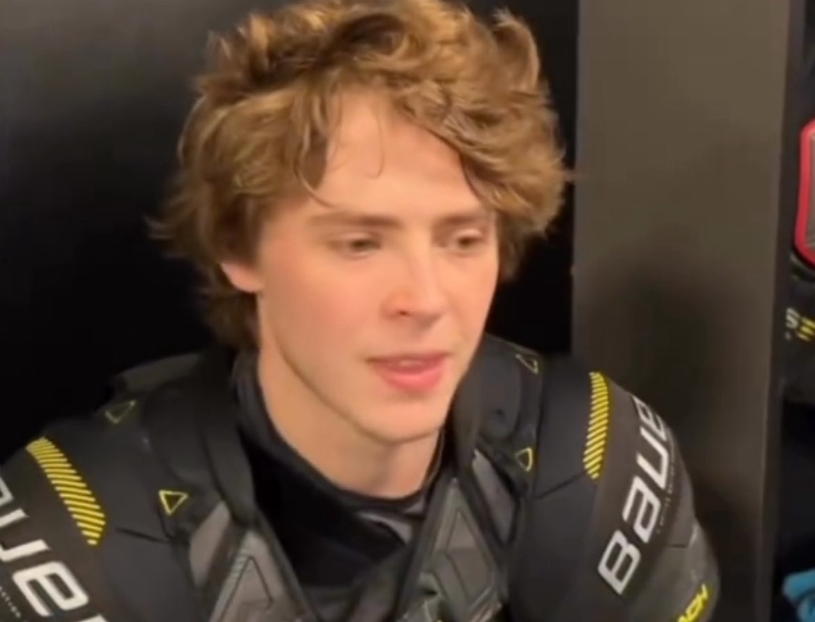 makarbrini's tweet photo. no man should ever look this pretty https://t.co/dYhVS18az9