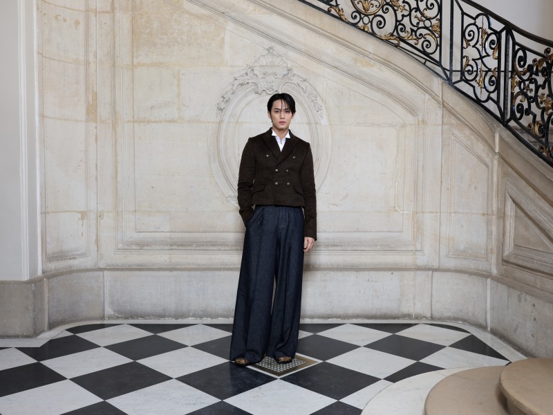 Moonismean's tweet photo. SEVENTEEN’s Mingyu Ranks No.1 in Media Value at Paris Fashion Week… Taking the Top Spot for the Second Year in a Row

SEVENTEEN’s Mingyu has once again demonstrated his strong presence in the global fashion industry.

According to a recently released report by influencer marketing platform Lefty, Mingyu generated over $9.9 million USD (approximately 145 billion KRW) in media value during the 2026 Fall/Winter Men’s Paris Fashion Week, ranking first among all celebrities who attended the event.

Lefty publishes media value rankings for each fashion week season by analyzing social media reach, engagement, and brand exposure, converting these factors into estimated monetary value. This metric is widely used as an indicator of an artist’s brand power.
As a Dior ambassador, Mingyu attended the “Dior Winter 2026 Men’s Collection Show” held in Paris on January 21 (local time), drawing significant attention from global media outlets. He had previously achieved the highest media value among attending celebrities at the 2025 Fall/Winter Women’s Paris Fashion Week in March of last year.

Meanwhile, SEVENTEEN continues to showcase strong influence not only in music but also in the fashion world. Joshua attended the GQ Bowl fashion show during Super Bowl Week in the United States at the invitation of luxury brand Thom Browne. S.Coups and The8 are also active as ambassadors for BOSS and Louis Vuitton, respectively, regularly appearing at major international fashion weeks.

https://t.co/4Sh8SuOj8F