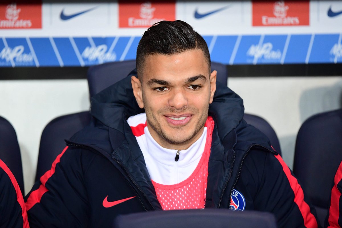 🚨 Sur la fin, Ben Arfa 🇫🇷 a refusé 𝗱𝗲𝘀 𝗼𝗳𝗳𝗿𝗲𝘀 𝗽𝗵𝗲́𝗻𝗼𝗺𝗲́𝗻𝗮𝗹𝗲𝘀 de Turquie 🇹🇷, de Chine 🇨🇳, et du Moyen-Orient.

𝗟’𝗔𝗥𝗚𝗘𝗡𝗧 𝗡𝗘 𝗟’𝗜𝗡𝗧𝗘́𝗥𝗘𝗦𝗦𝗔𝗜𝗧 𝗣𝗔𝗦, mais reprendre cet euro symbolique au PSG dans le cadre de leur litige, ça, 𝗖̧𝗔 𝗟𝗨𝗜