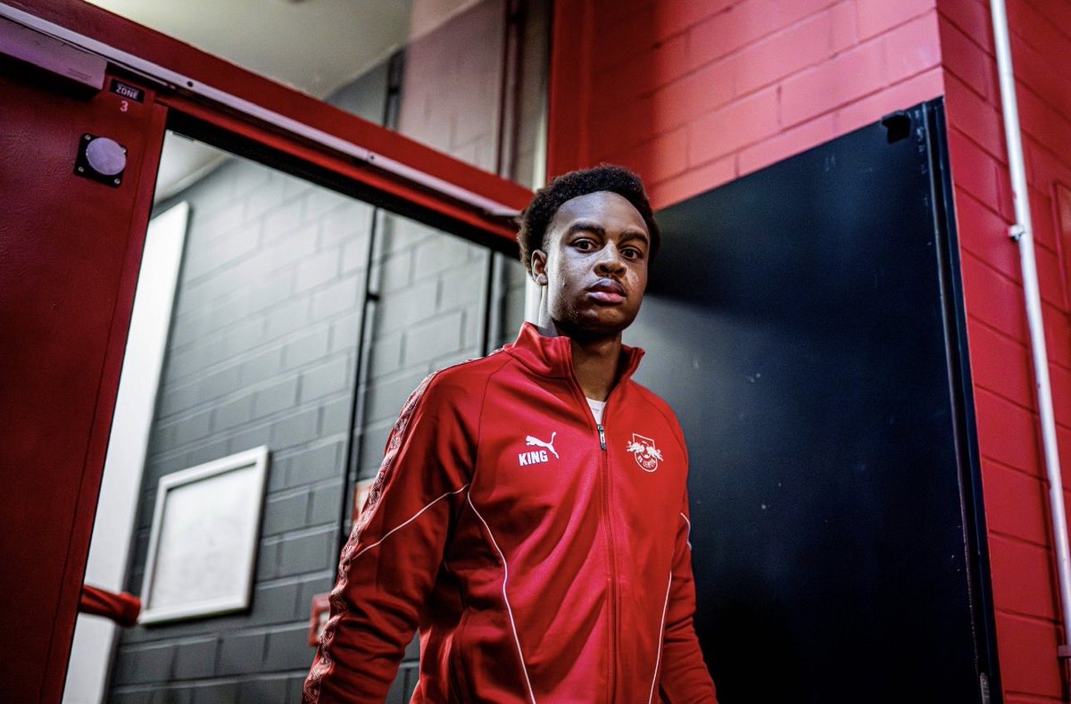 philipphinze24's tweet image. 🔴🇺🇸 Assan Ouedraogo arbeitet derzeit in Los Angeles am Comeback. Reha im Red Bull Athlete Performance Center. Ende März/Anfang April wird weiter angepeilt. Dauert noch. @SkySportDE