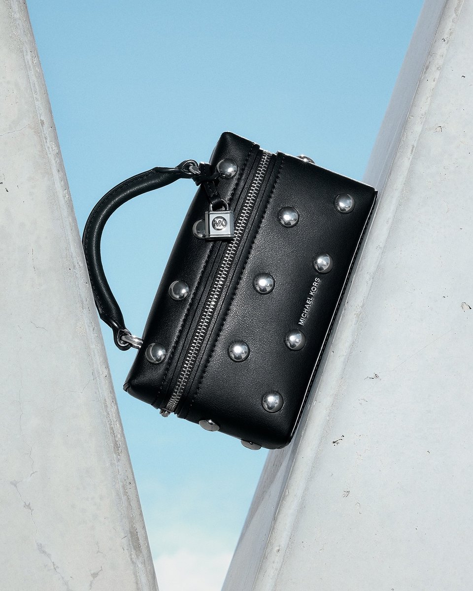 Michael Kors✨希少！スタッズ MICHAEL KORS - MICHAEL KORS マイケルコース ロックスタッズ MK柄 PVC