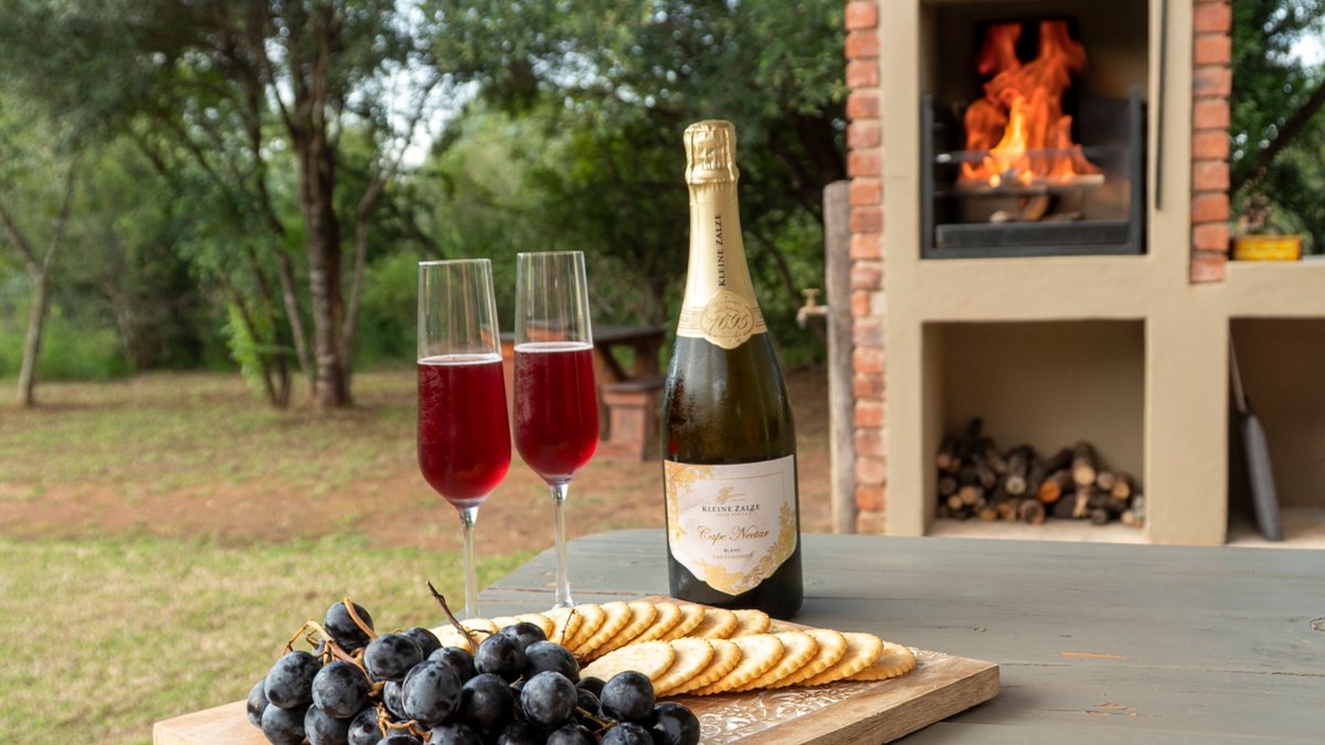 buffelshuis's tweet image. Midweek Bush Breaks Hit Different 🌅🌿

Quieter days, more privacy and a slower pace — midweek stays at Buffelshuis let you enjoy the bush at its most peaceful.

Check weekday availability → buffelshuis.co.za

📸 Vumile Senene

#midweekescape #buffelshuis