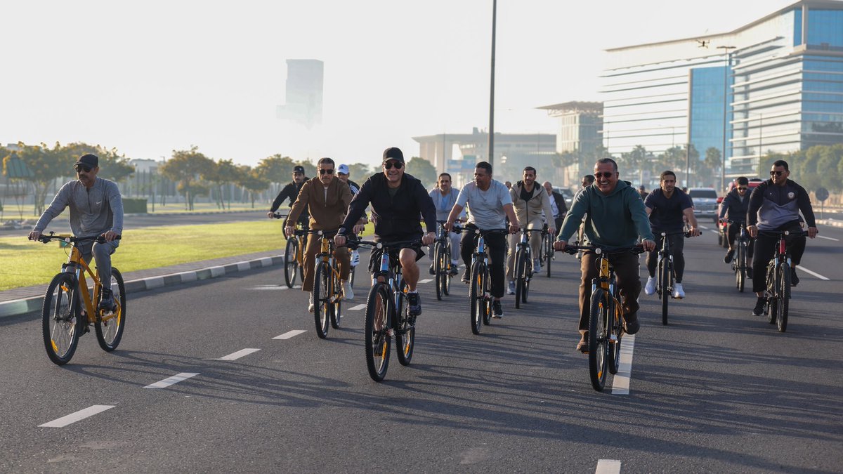 GulfTimes_QATAR's tweet photo. The @MOD_Qatar  marked #NationalSportsDay with a series of sports and recreational activities at Al Bidda Park, attended by HE Sheikh Saud bin Abdulrahman bin Hassan Al Thani, Deputy Prime Minister and Minister of State for Defence Affairs, alongside senior leadership. The activities reflected Qatar’s commitment to promoting physical fitness, community participation, and healthy lifestyles across all age groups.