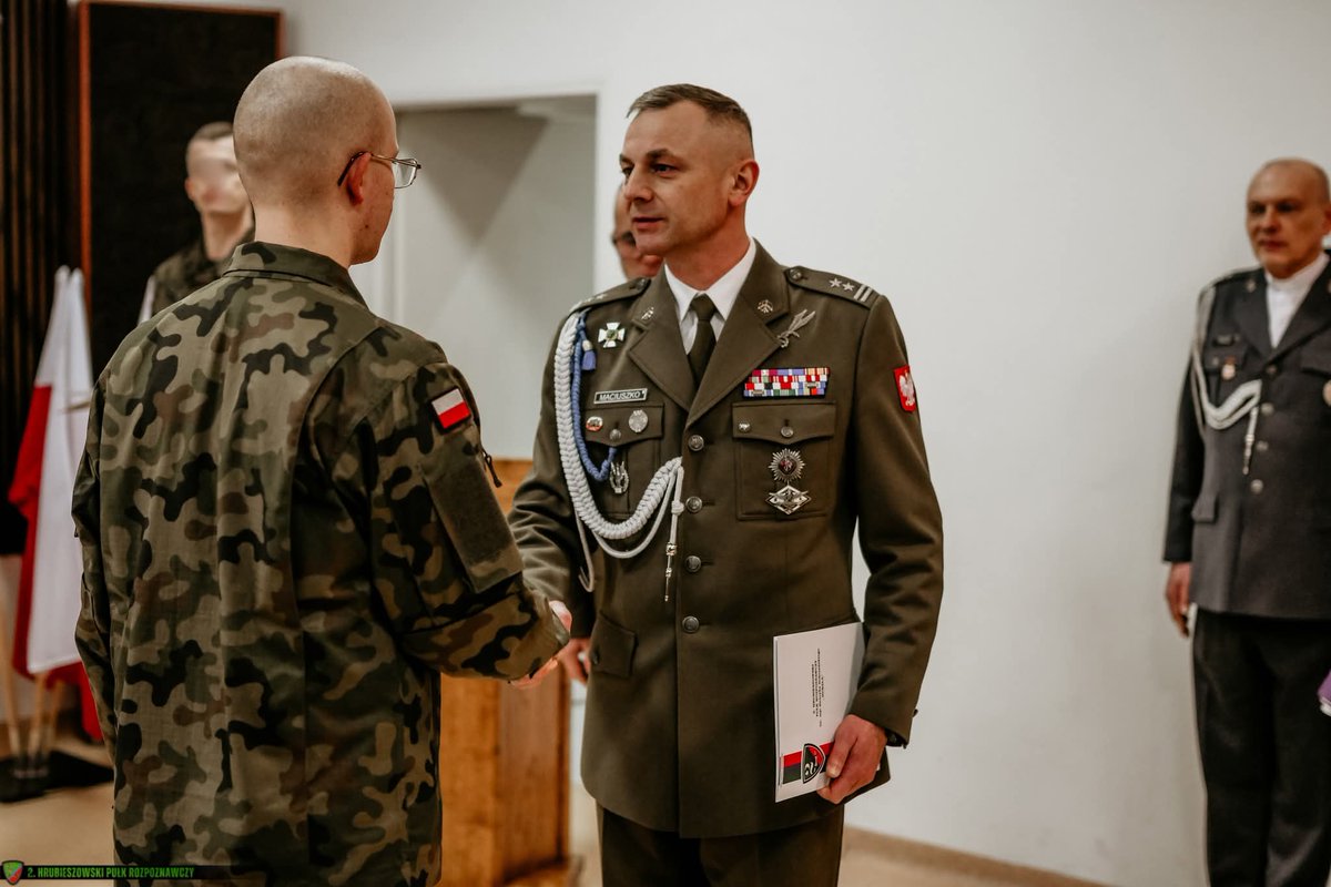 WCR_Zamosc's tweet image. Ja, żołnierz Wojska Polskiego przysięgam..." 🫡l

07.02.2026 r. w #2pr ochotnicy I turnusu #DZSW złożyli przysięgę wojskową.

#PrzysięgaWojskowa to najważniejszy dzień w życiu każdego żołnierza #WojskoPolskie🇵🇱.

Wszystkim świeżo upieczonym żołnierzom życzymy sukcesów i rozwoju.