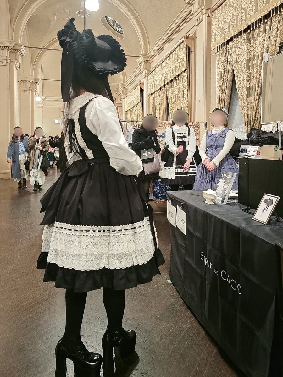 Chapeau Bicorne
( シャポー・ビコルヌ )

ご試着時のお写真を撮らせていただきました。
ご協力有難う御座います♡

#ロマアラ