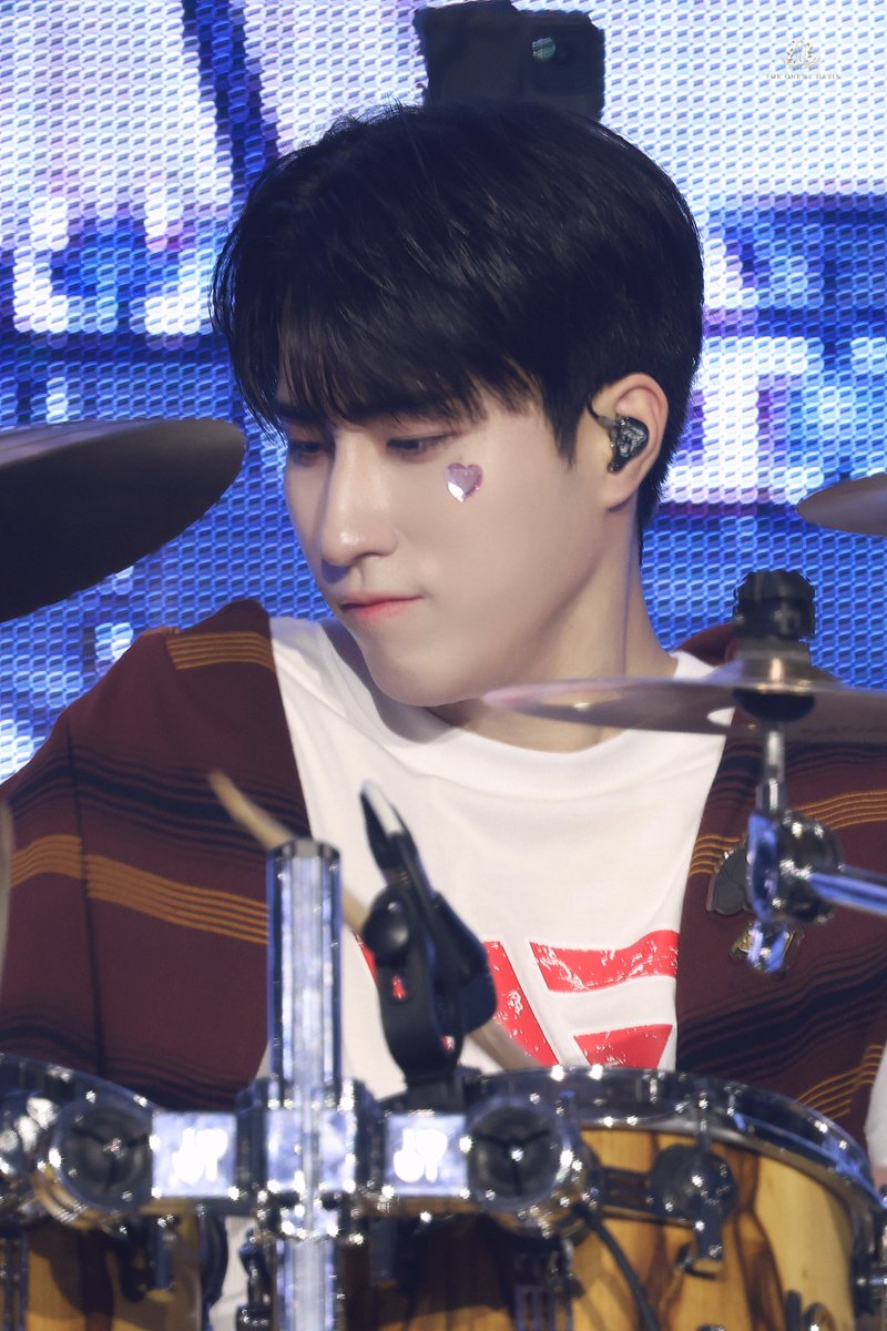 260207 오뉴블5 💚🖤

이런 귀여운 표정까지 보여줘도 돼요?  ˃̣̣ᯅก

#원위 #ONEWE #하린 #HARIN