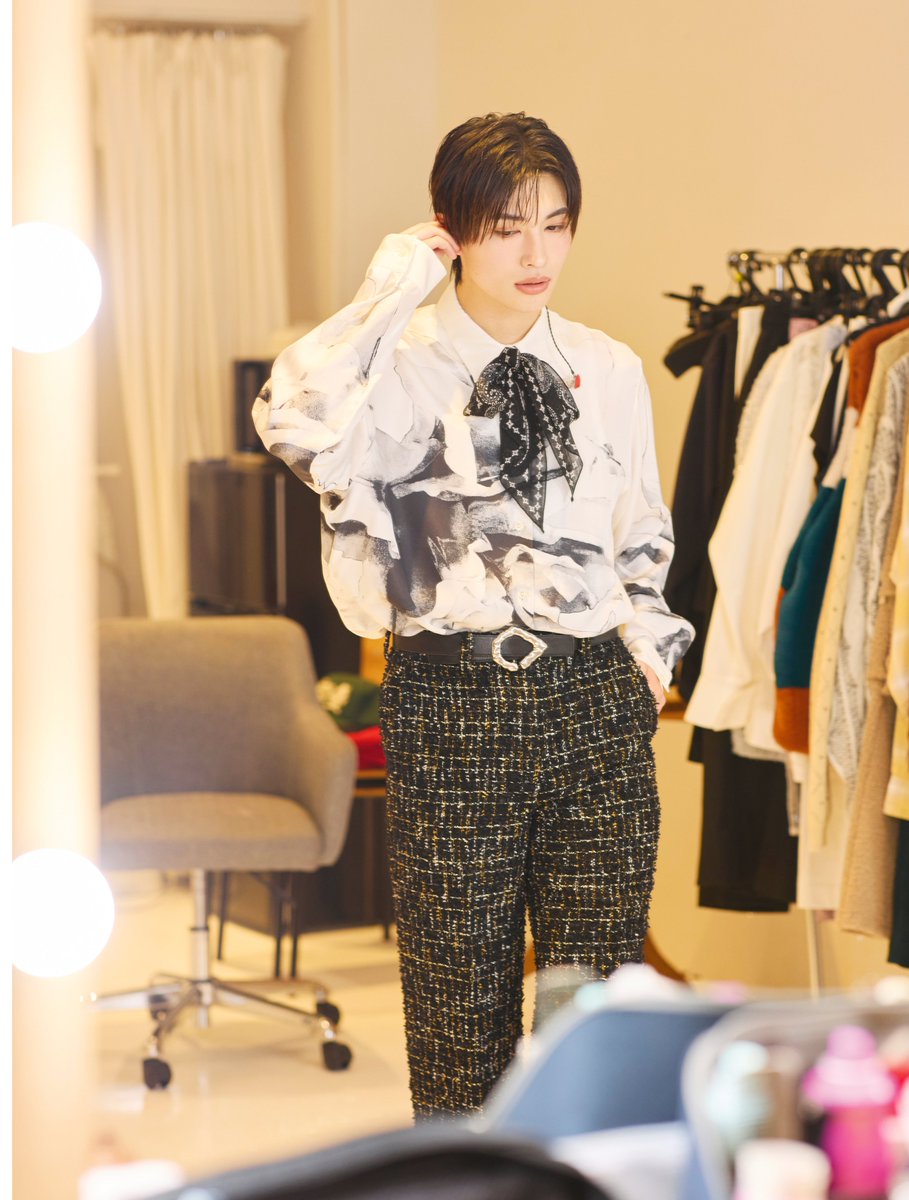 Auditionblue's tweet photo. ⋆⊹𓂃 ࣪ ˖🧈#moreButter_spring🧈⋆⊹𓂃 ࣪ ˖

✨2/19発売！✨

そして、こちらはHMV版の表紙の裏面、裏表紙の裏面になります。

 #増子敦貴 さんより感じる1冊になってます。

【URL】https://t.co/7agPJ1CFk2 https://t.co/nn05SMcqLL