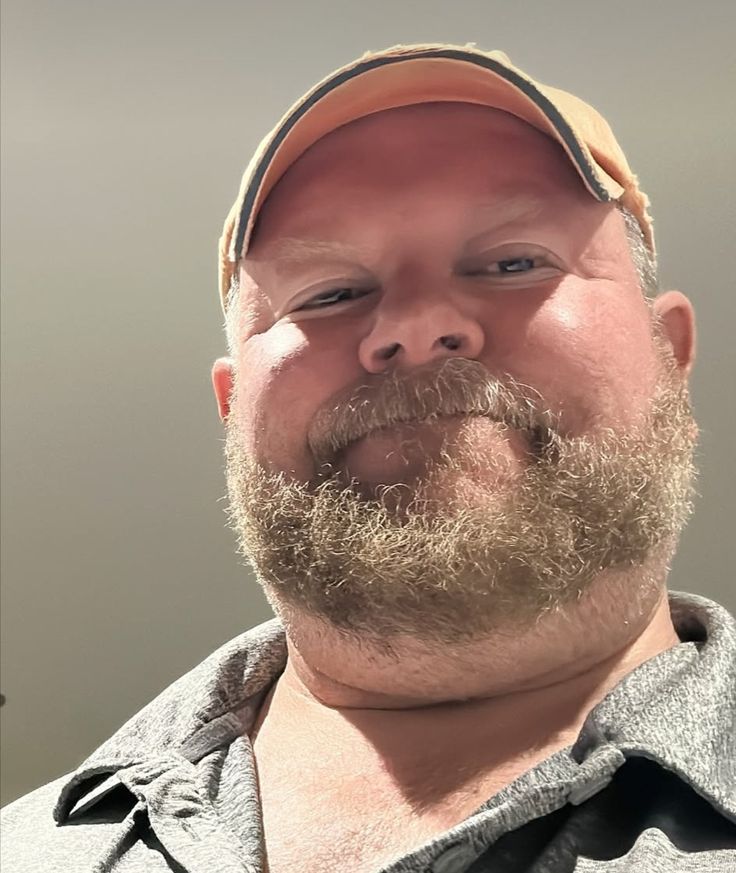 Truck driver tweet media