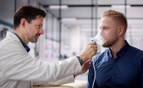 La #EPOC es una enfermedad prevenible, pero una vez desarrollada no tiene cura. <a href="/LorenaComeche/">Lorena Comeche</a> nos explica consejos para mejorar la calidad de vida de los enfermos #EscuelaEPOC buff.ly/FRpmVP5