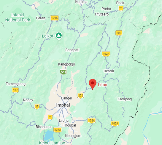 VladAdiReturns's tweet photo. Disturbing videos show armed Kuki extremists firing at Tangkhul Naga and Gorkha civilians in Litan village, Manipur on 10.02.2026. 

At least 100 villagers have been forced to flee since Kuki extremists had set fire to at least 21 houses belonging to Tangkhul Nagas during the https://t.co/mFoZ0RtB4M