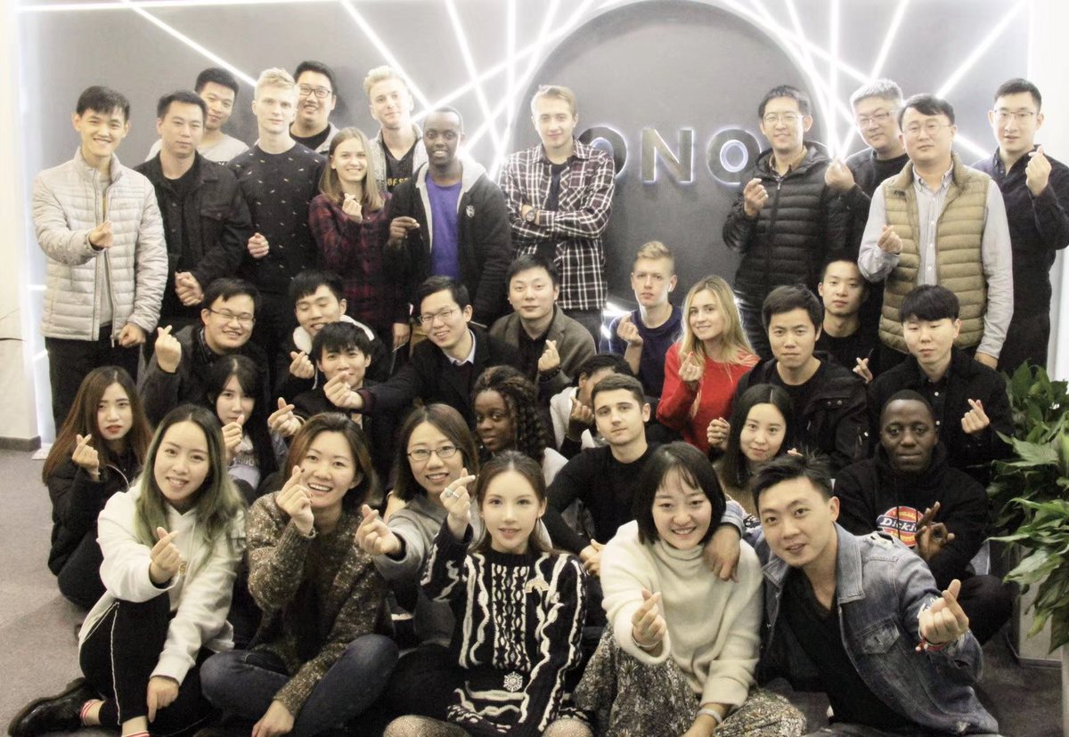 2018年
你们天天舔的家印，是我从keep把他从月薪18K的小公关带入行的。
你现在房子靠谁买的？员工动不动就能和老板比了吗？你充其量赚个工资，我们投资经营，是一回事吗？能相提并论吗？
这么多年，我可以不说，你可以不提，把我的功劳抹了，问题你要管好你们这些小粉丝吧？
别搞错了祖师奶在哪吧？