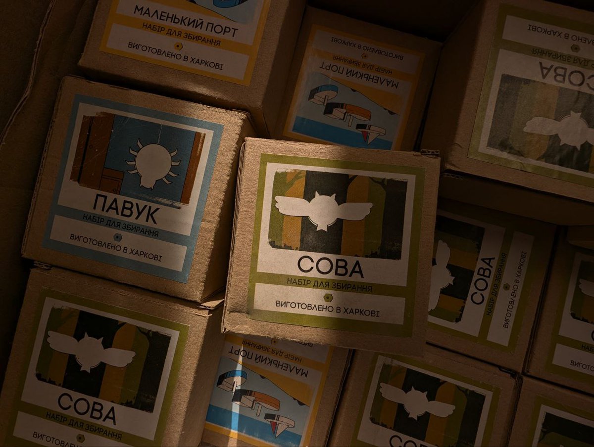 Залишилось всього 35 000 до закриття баночки на машину для БпАК. 

Розіграю парочку (3) іграшок від маленького харківського гаража за донат від 50 гривень на цю баночку (всі донати). 

Баночка: send.monobank.ua/jar/5SUxNDYdUk