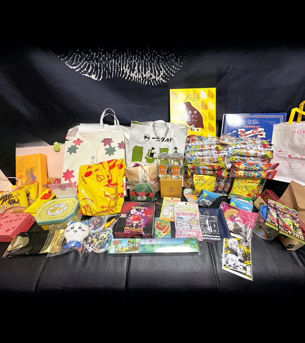 myosuke's tweet image. トンキでいただいた差し入れたち🎁
俺の好きな物を把握しすぎているでしょ〜
とても嬉しいですありがとうございます！
最強の音でお返ししますね！！！ #tanoc