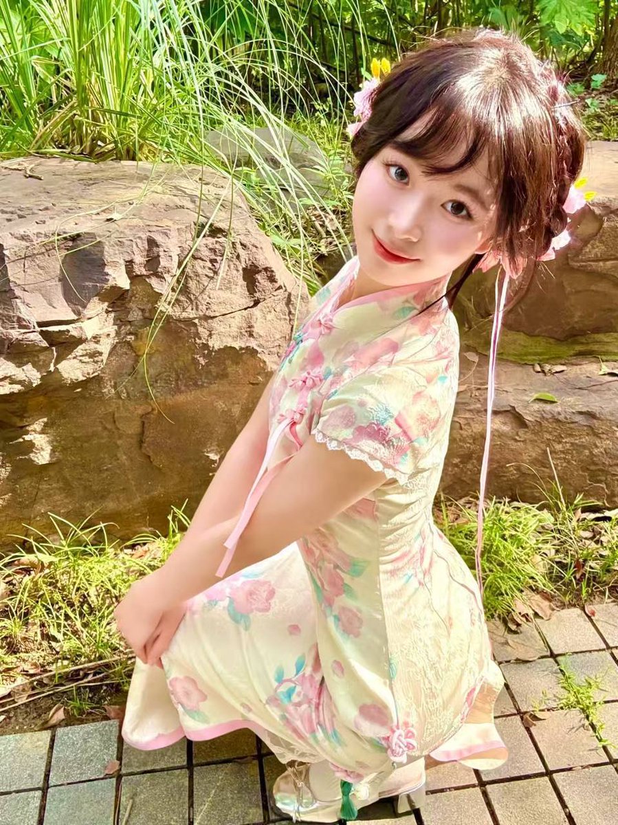 江西南昌在读大学生
20岁身高160体重86罩杯B
因为生活费不够用想找个金主哥哥
长相清纯甜美 身材也不错

#包养 #金主 #江西 #女大学生 #糖宝