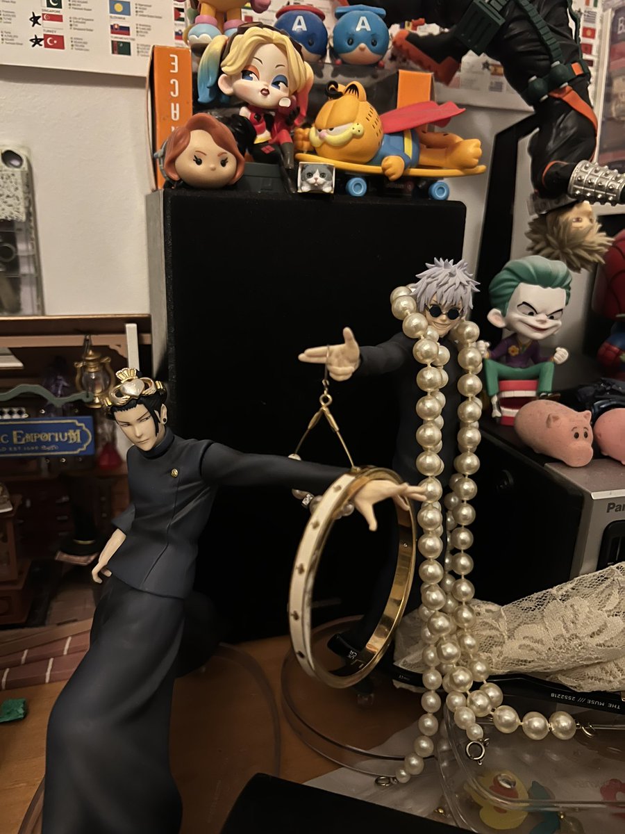 rishistation's tweet image. "I need somewhere to store my jewellery" 
The humble satosugu figures: