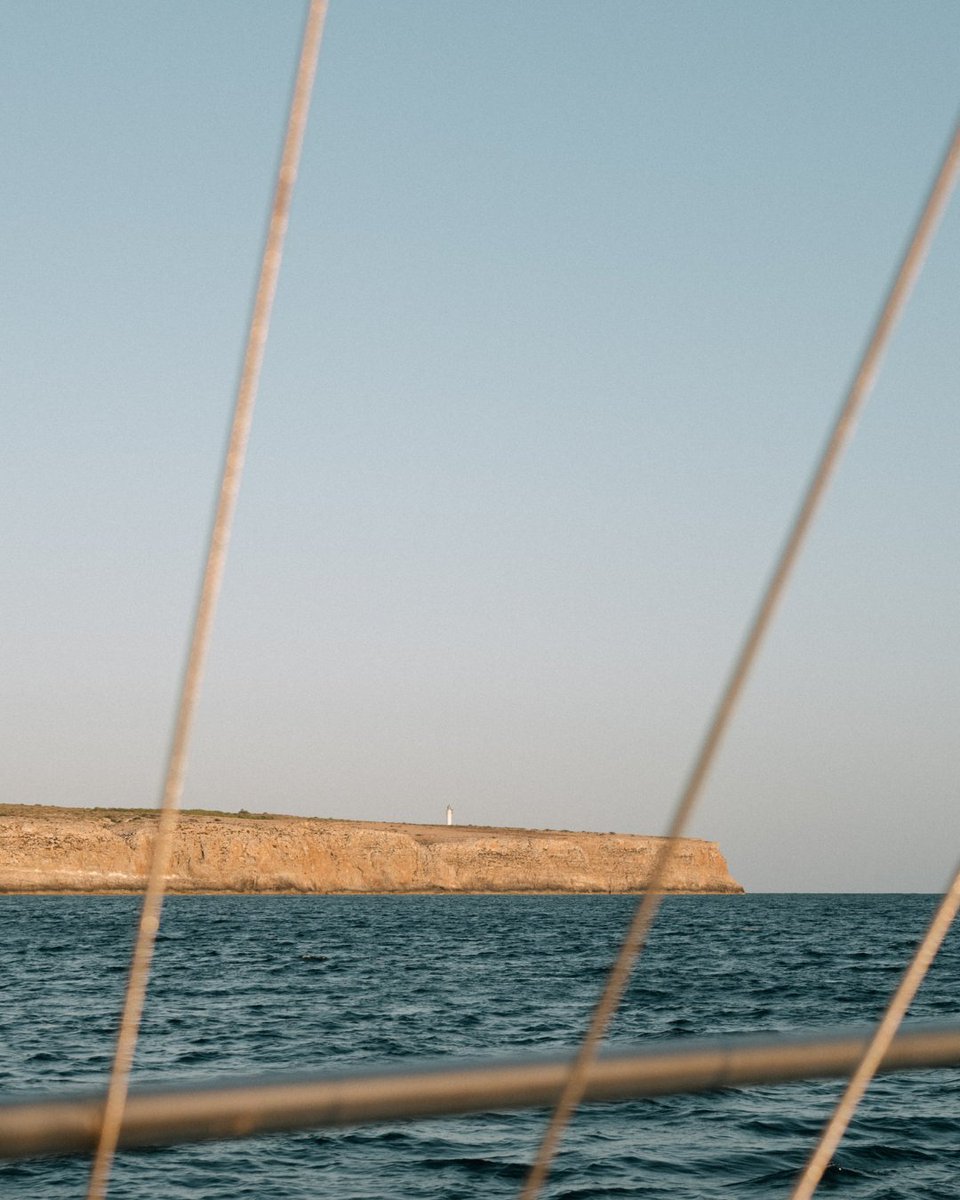 visitformentera's tweet photo. Vista de la costa oriental de Formentera desde el mar, con los acantilados y el Faro de la Mola.
___
Vista de sa costa oriental de Formentera des de la mar, amb es Far de la Mola.
___
View of Formentera’s eastern coast from the sea, with La Mola Lighthouse. https://t.co/B9vPon9SPj