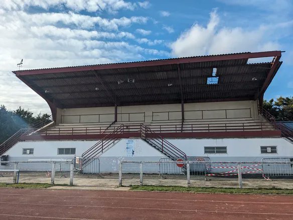 Les tribunes de Piquemal à #Pithiviers, inaccessibles depuis 2021, vont être démolies à partir de juin
➡️larep.fr/pithiviers-453…