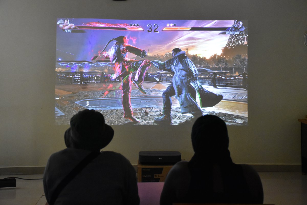 France in Uganda 🇫🇷🇺🇬 tweet media