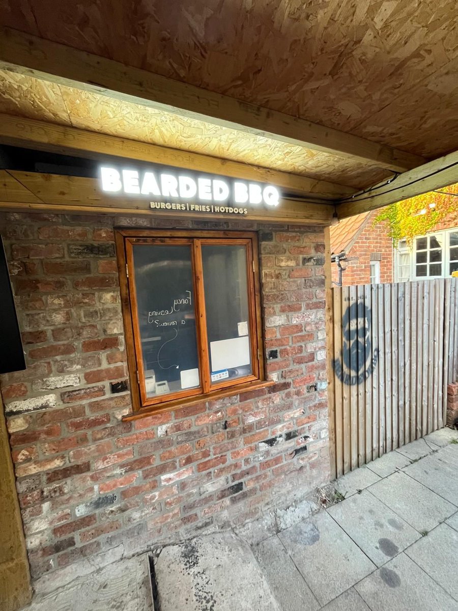 LCSignOfficial's tweet image. Delivered to UK

What We provide?
✅Free mock-up ✅Trackable shipping

👇Contact via WhatsApp / Email to get more details
📞WA: wa.link/cfjrkm｜📧 tony7@lcsign.com

#lcsign #ledsign #businesssign #storefront #storesign