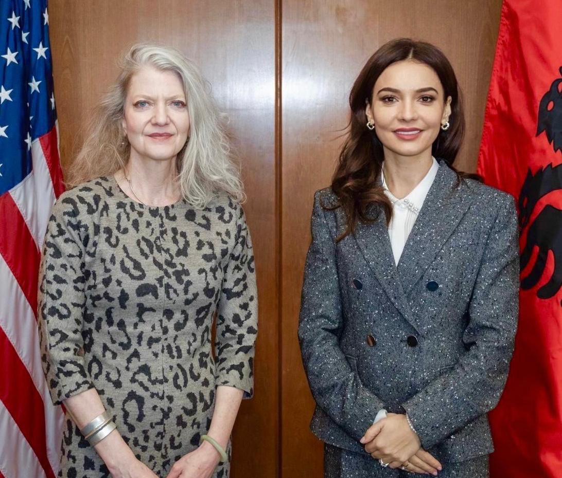 elisaspiropali's tweet photo. 📍U.S. Department of State – 🇦🇱🇺🇸
In Washington, I held an in-depth meeting with the U.S. Under Secretary of State for Political Affairs, @UnderSecStateP , who oversees America’s political relations with allies around the world.
We discussed issues of direct importance to Albania: security within the NATO framework, stability in the Western Balkans, and practical steps to deepen the economic and strategic partnership between our two countries—so that Albania’s voice is heard where key decisions are made.
Today, Albania is recognized as a reliable ally, standing shoulder to shoulder with its partners and making a meaningful contribution to the region’s security and stability.