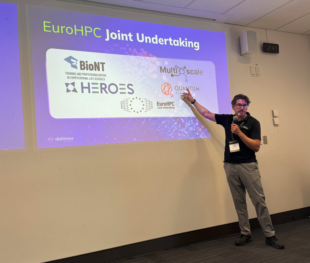 DO IT NOW tweet media