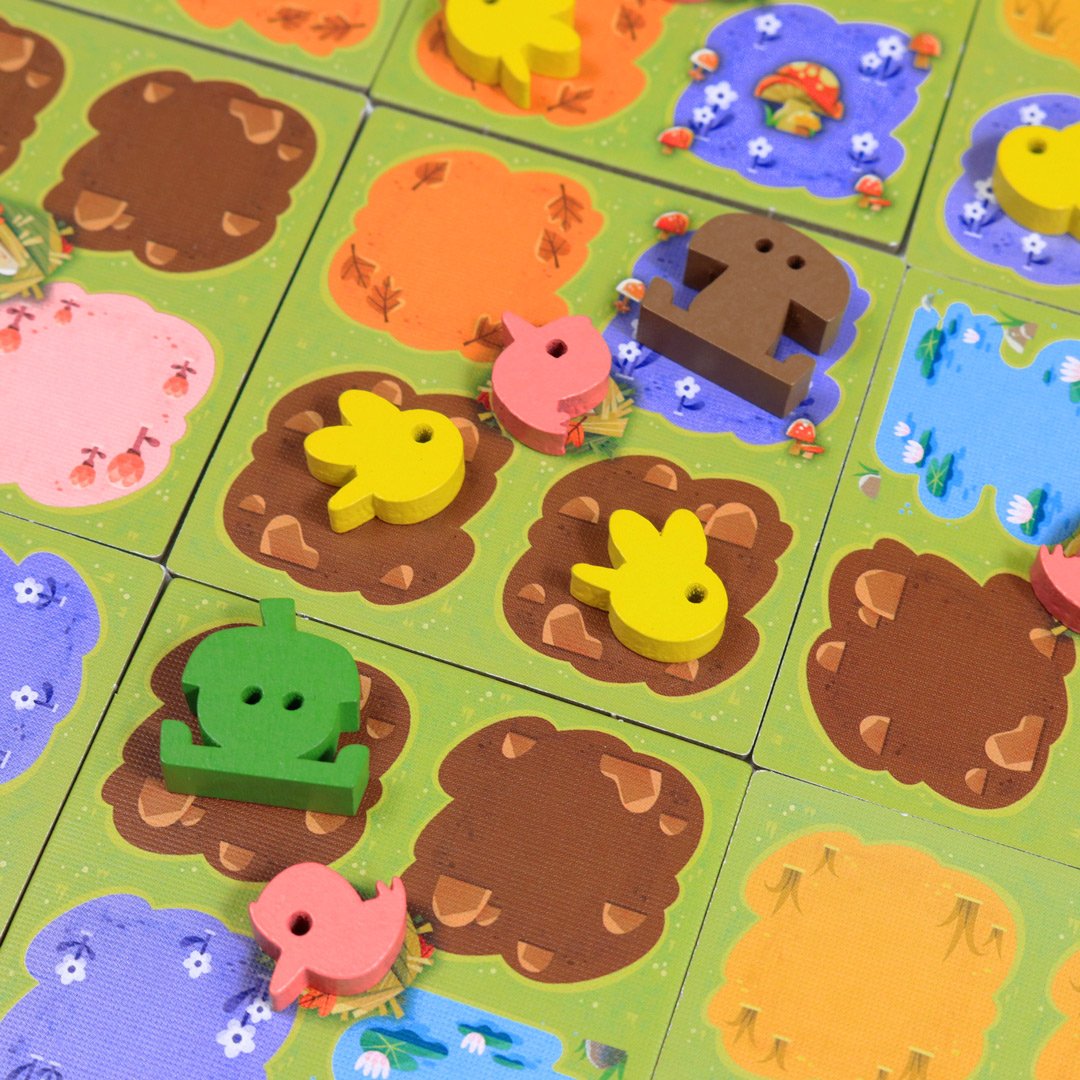 Los pequeños seres de #BajolasHojas 🌿🍄🐝 ya empiezan a asomar sus cabecitas deseando llegar a vuestros jardines 🏡 pero no al de tu casa, sino al que formaréis en vuestra mesa de juego con estas preicosas #losetas llenas de color y vida 🥰

Muy pronto...😜