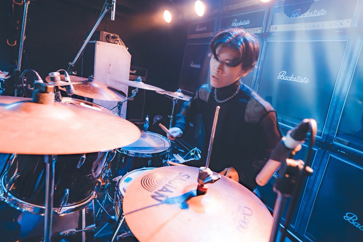 本公演はTHENEWLEVEL (<a href="/thenewleveljp/">THENEWLEVEL</a>)
よりTVSSY(<a href="/_tvssy/">🌬️ 𝑇𝑉𝑆𝑆𝑌</a>)をサポートドラマーとして演奏いたします！