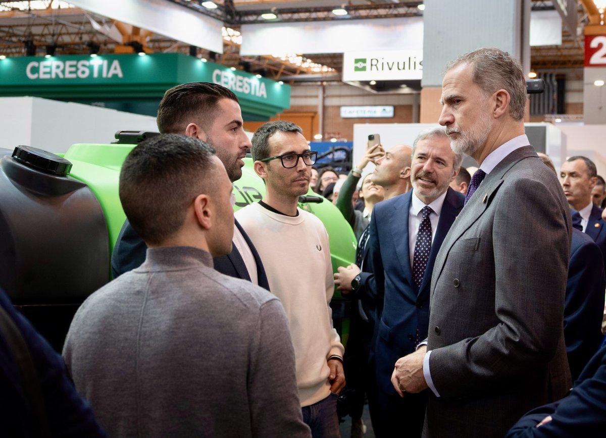 🚜 El presidente del Gobierno de Aragón en funciones, <a href="/Jorge_Azcon/">Jorge Azcón</a>, asiste a la 44º edición de la Feria Internacional de Maquinaria Agrícola ( FIMA).