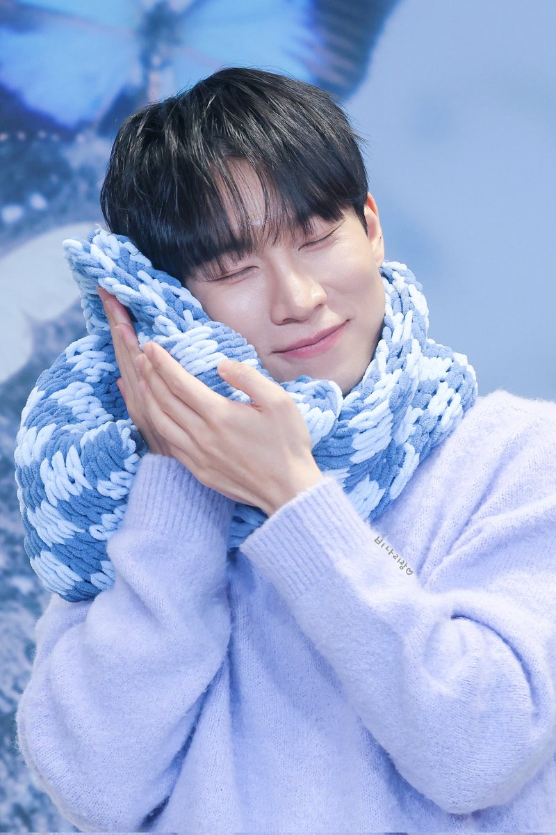 260206 애플뮤직 팬싸

😻❤️

#비투비 #BTOB
#서은광 #SEOEUNKWANG
<a href="/BTOB_SEKwang/">서은광</a>