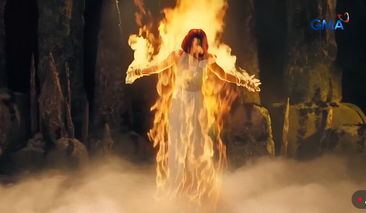 ecorreidiuhara's tweet image. OMG HOOOOOOOOOOY!! The fire vfx looks so damn real!!! sobrang ganda ng pagkakarender!! kudos to post prod!! 😭❤️🔥

And my girl Pirena @glaizaredux has finally reached her Phoenix era! 🥹🔥

#SanggreBringBackTerra