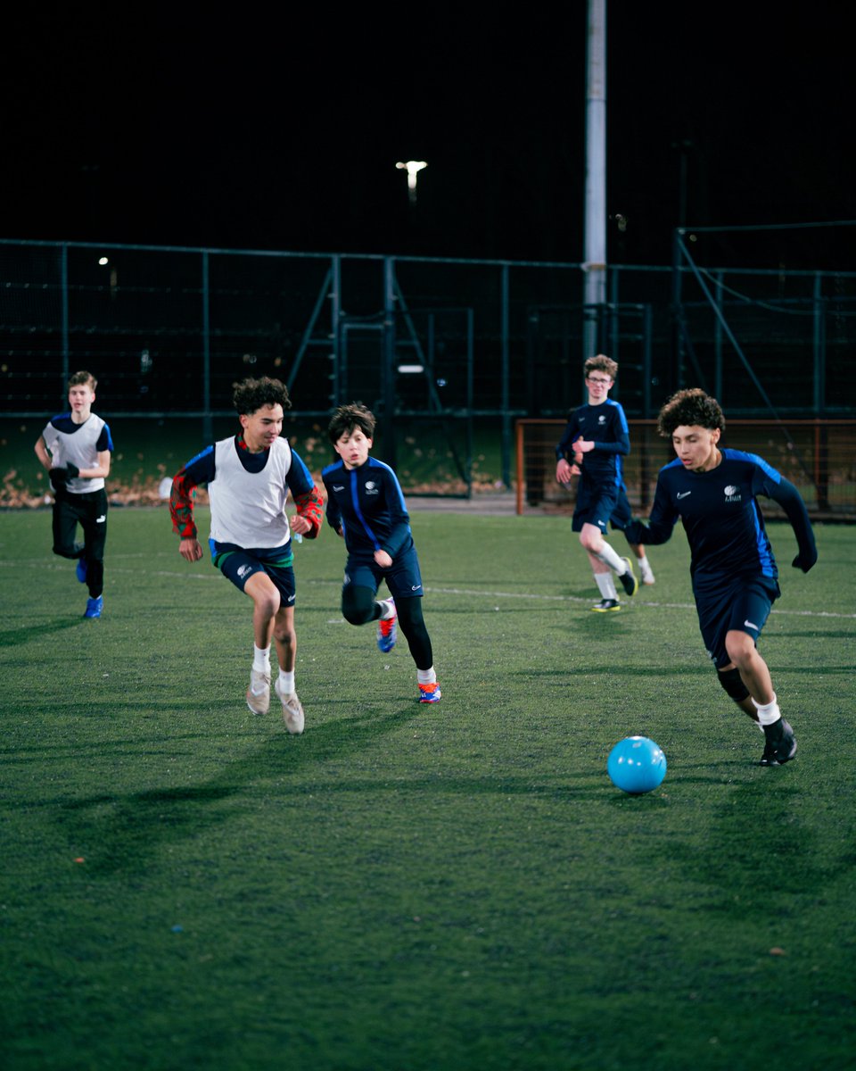 J.Ellis Football tweet media