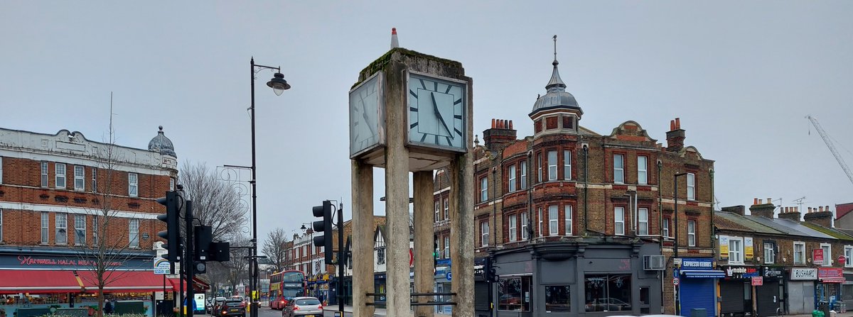 After posting many blog articles about #Hanwell, and with many still to come, I have at last written an introductory post to knit them all together.
hanwellw7walkandfork.wordpress.com/2026/02/09/han…