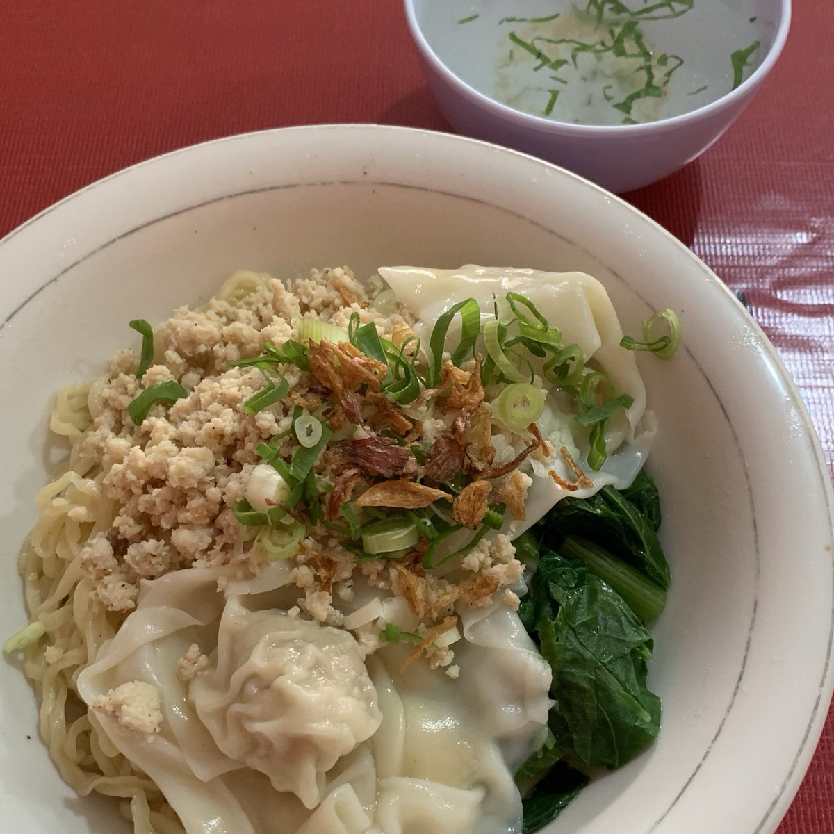 E (@oddenheimer) on Twitter photo 