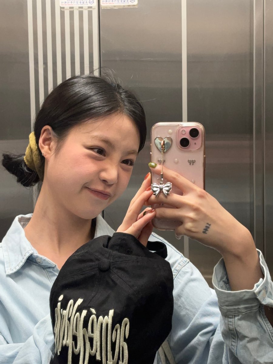 수수 tweet media