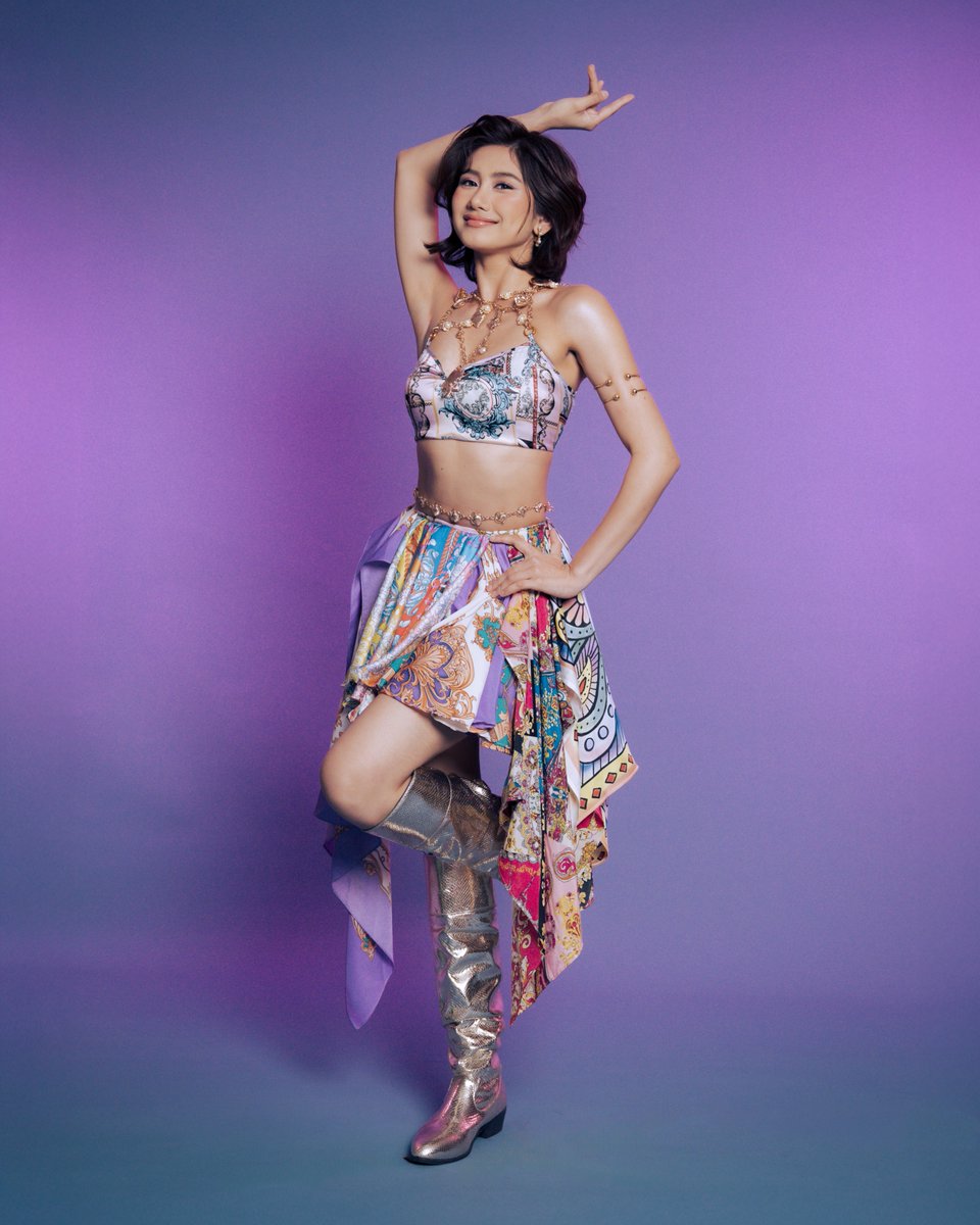 BINI_ph's tweet image. #BINI : #WonderfulMomentsFestival Photo Series [ Sheena ]

Come strut with us!👙 Catch our “Bikini” performance fancam here!
🔗youtube.com/watch?v=B3BJFy…

@bini_sheena #BINI #BINI_KiligMonth