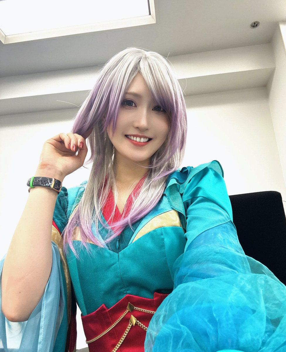 新しいウィッグ🟣 色んな髪型が試せて楽しいね⚪️