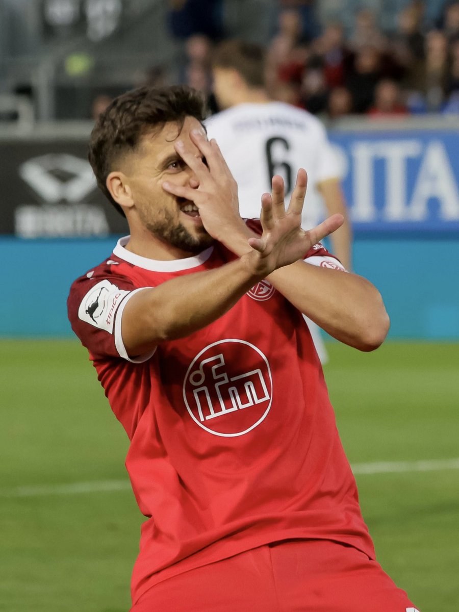 Rot-Weiss Essen tweet media