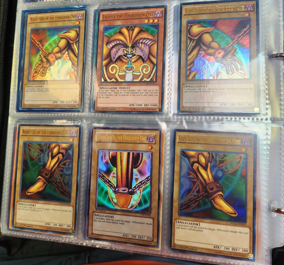 endlich habe ich alle 6 teile der legendären exodia, ich bin unschlagbar