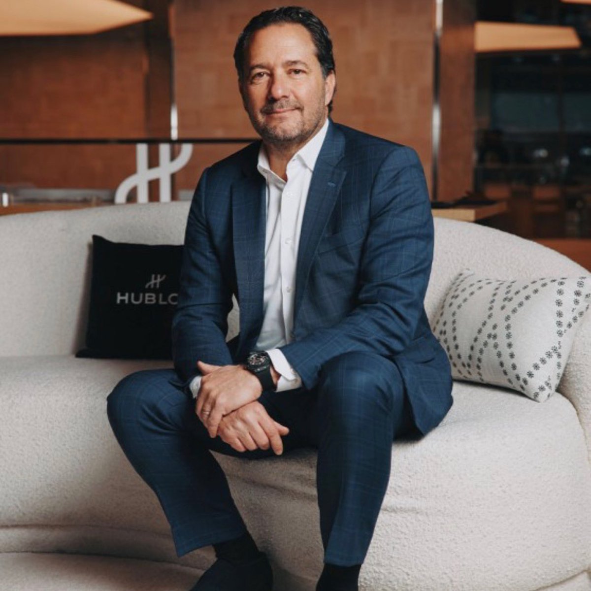 Jungkook is rumored to attend Hublot’s brand event in Seoul on February 12. 

Speculation has grown after Julien Tornare, CEO of Swiss luxury watch brand Hublot, recently followed him on Instagram.