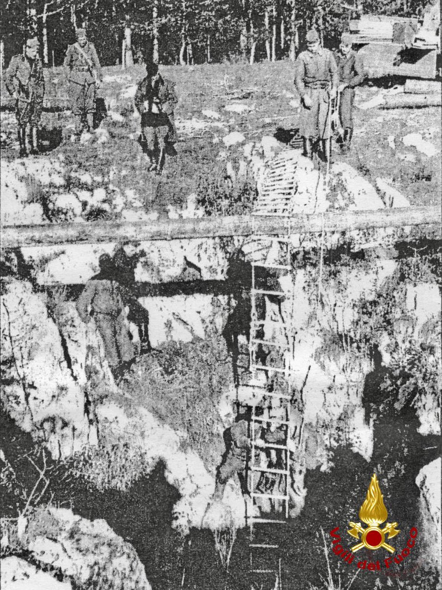 vigilidelfuoco's tweet image. In memoria delle vittime delle #foibe, in onore dei #vigilidelfuoco di Pola. 

Nel 1943, guidati dal maresciallo Harzarich, i pompieri affrontarono l'orrore calandosi fino a 146 mt di profondità per restituire identità e dignità a chi era stato gettato nell'oblio.
Utilizzando…