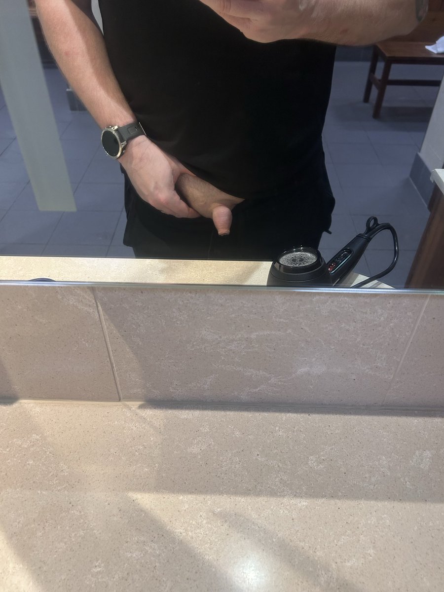 mrrsmall's tweet photo. Small dick #smallpenis #smalldick https://t.co/Q0fVYYD0qz