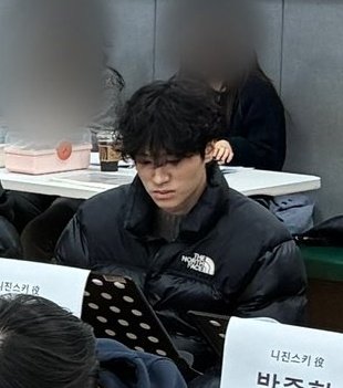 monyang_00's tweet photo. 머리 완전 뽀글뽀글 https://t.co/X1OdSwjdKz