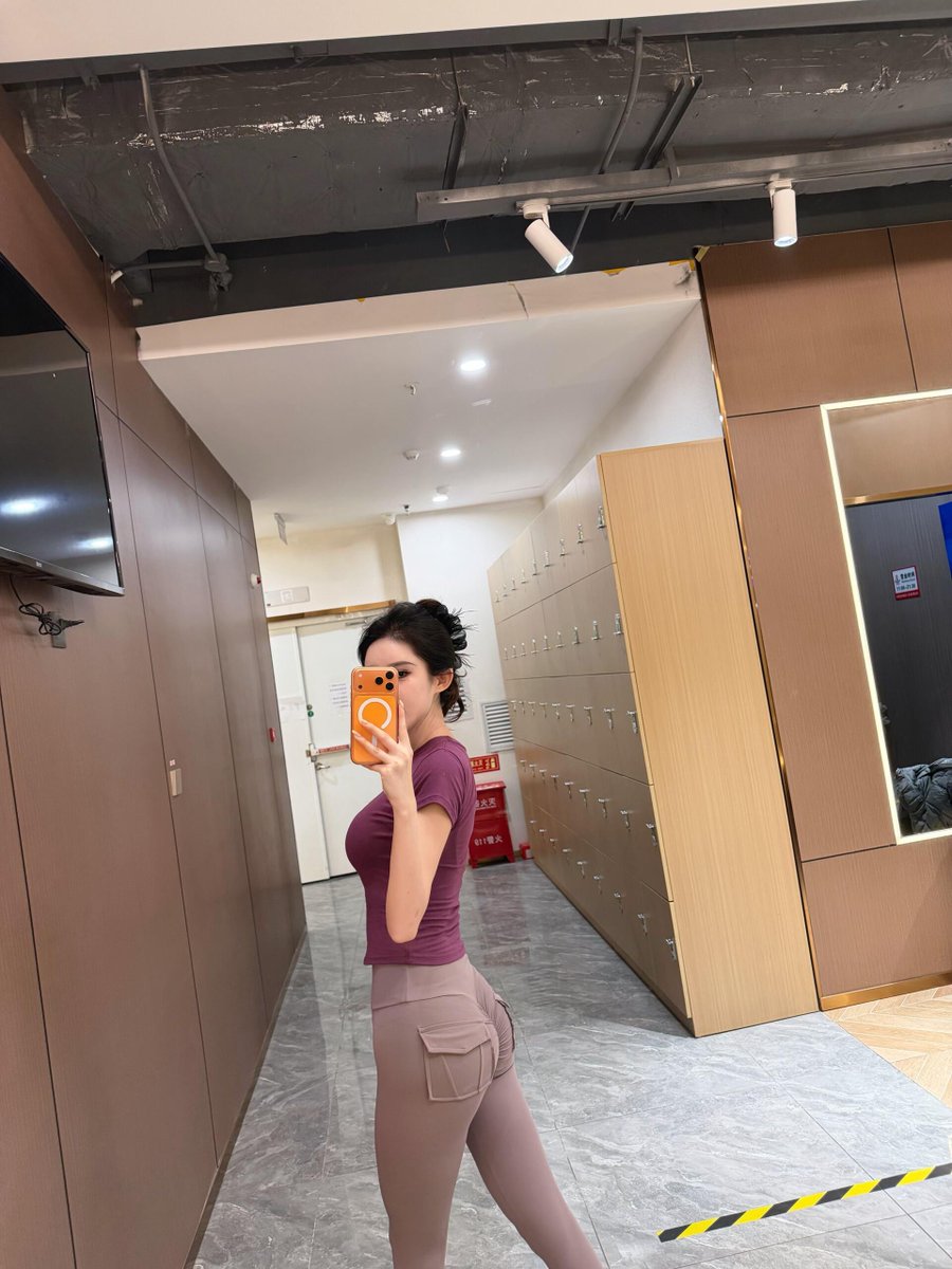 一只黑鹿🦌 tweet media