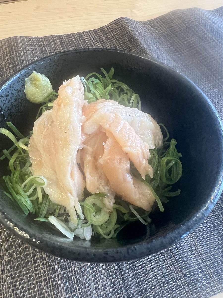 🍜夜の部始まってます🍜

明日も11:00〜22:30（LO22:00）営業です

鮭より鮭
⭕️鮭そば

⭕️サーモン丼

寒い日にピッタリ
⭕️クラムチャウダーそば

⭕️チーズリゾット

スタミナ注入
⭕️スタミナ黒マー油まぜそば

⭕️TKG（卵かけご飯）

自分へのご褒美
⭕️大葉ジェノベーゼ限定和え玉