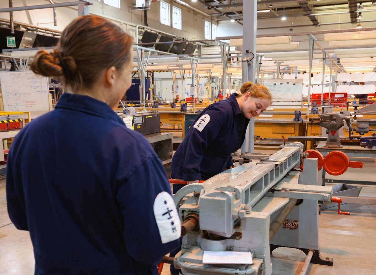 HMS Sultan tweet media